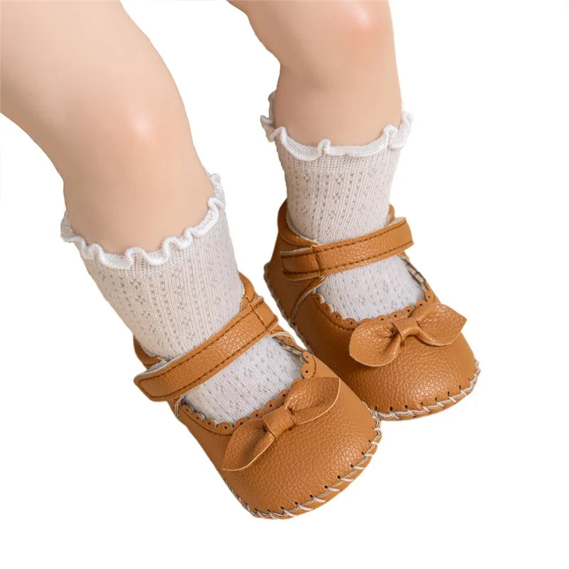 Adorable Baby Girls Mary Jane Shoes with Sweet Bow Detail and Comfortable Non-Slip Sole for First Steps