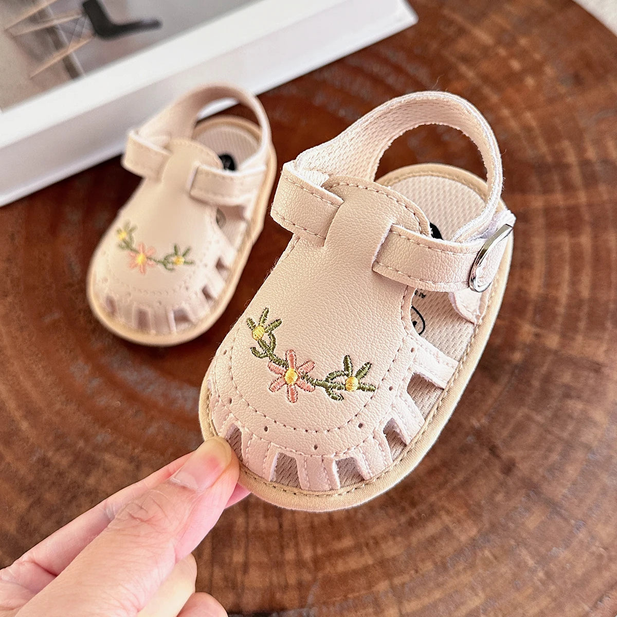 Infant Baby Boys Girls Sandals Summer Baby Wedding Dress Flat Shoes Newborn Crib Shoes First Walkers Prewalkers Shoes ﻿ ﻿
